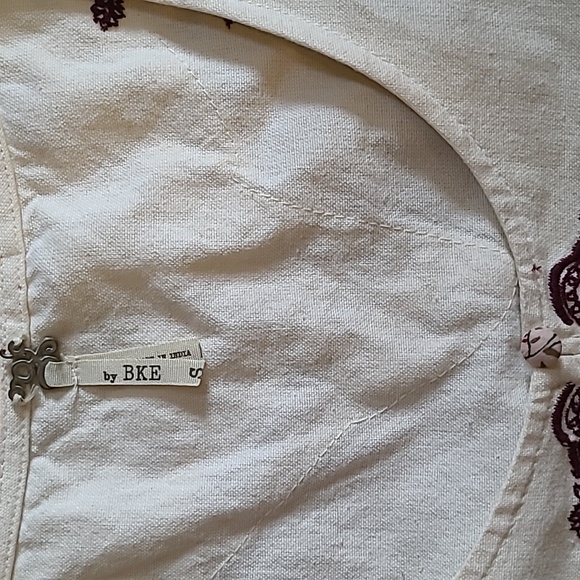 BKE Embroidered Tank - Picture 3 of 8
